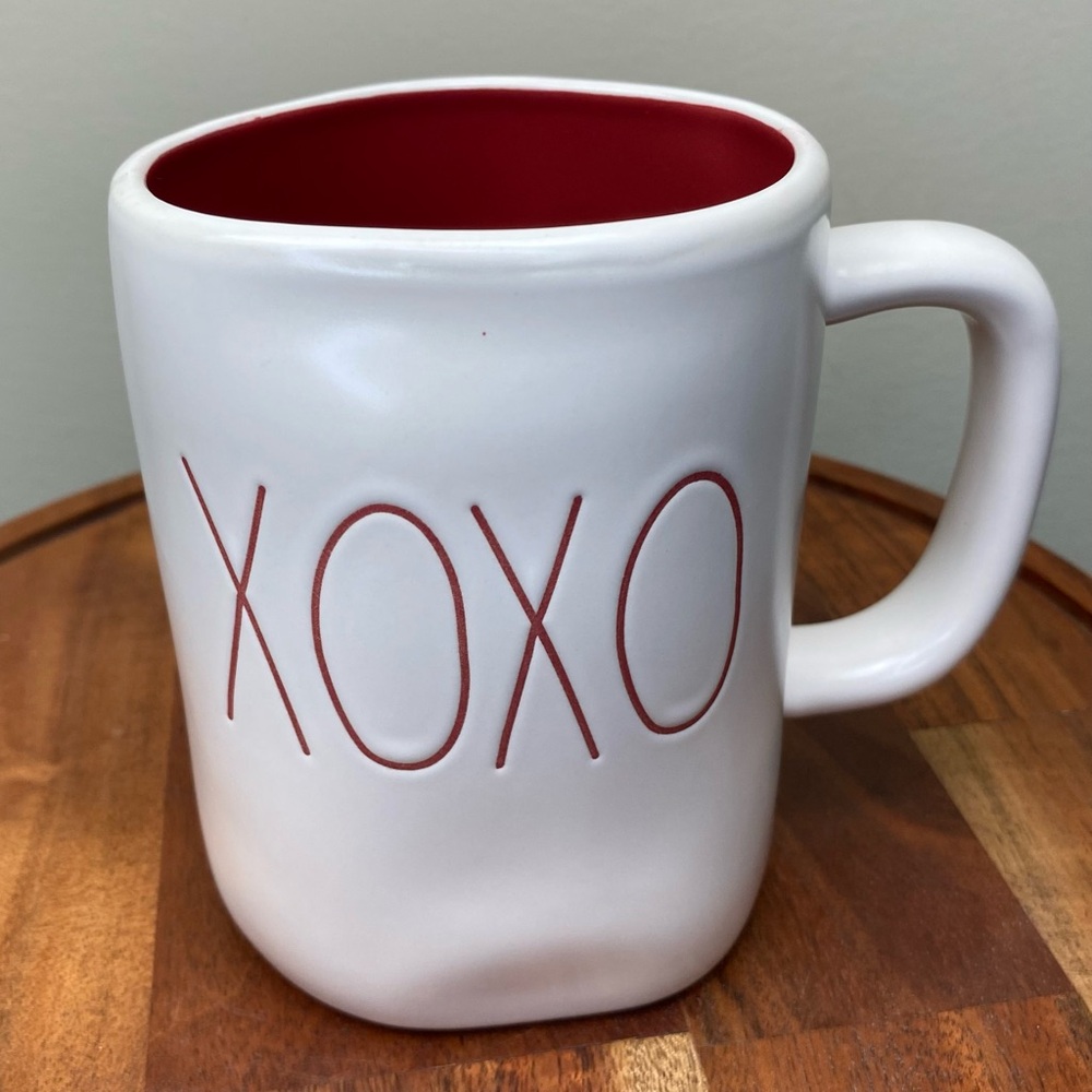 Rae Dunn XOXO Mug